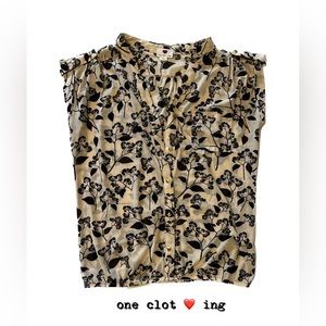 one clot ing top.